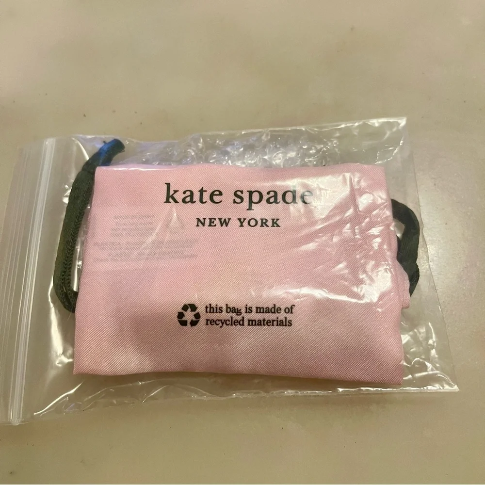 New! Kate Spade Gleaming Gardenia Flower Studs Clear/Silver - Picture 3 of 6
